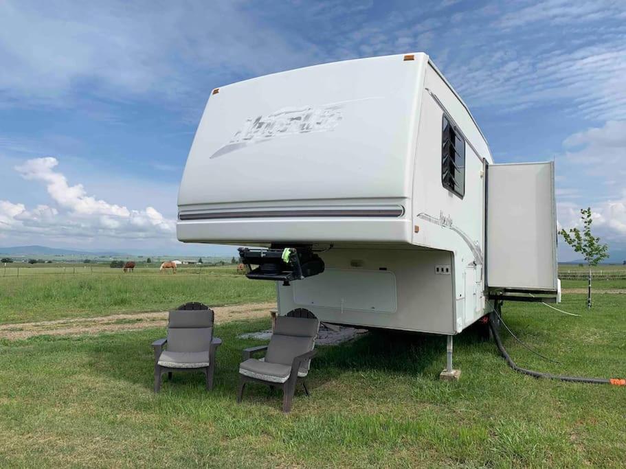Ferienwohnung Mission Mountain Camper Saint Ignatius Exterior foto